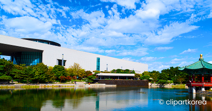 Gwanghwamun Square